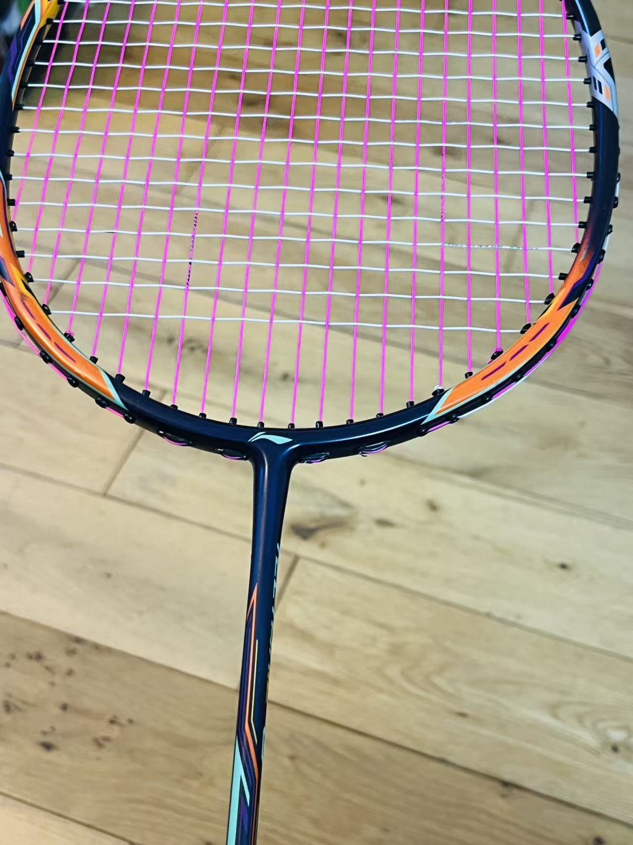 Li-Ning used TECTONIC 6 badminton racket strung 26lbs