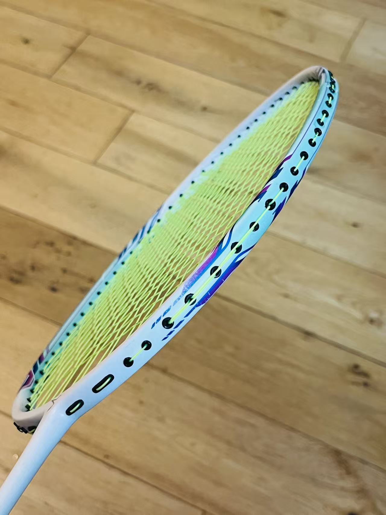 Pure carbon fiber badminton racket strung