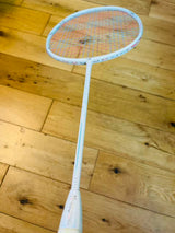 KUMPOO white carbon fiber badminton racket strung 24 lbs