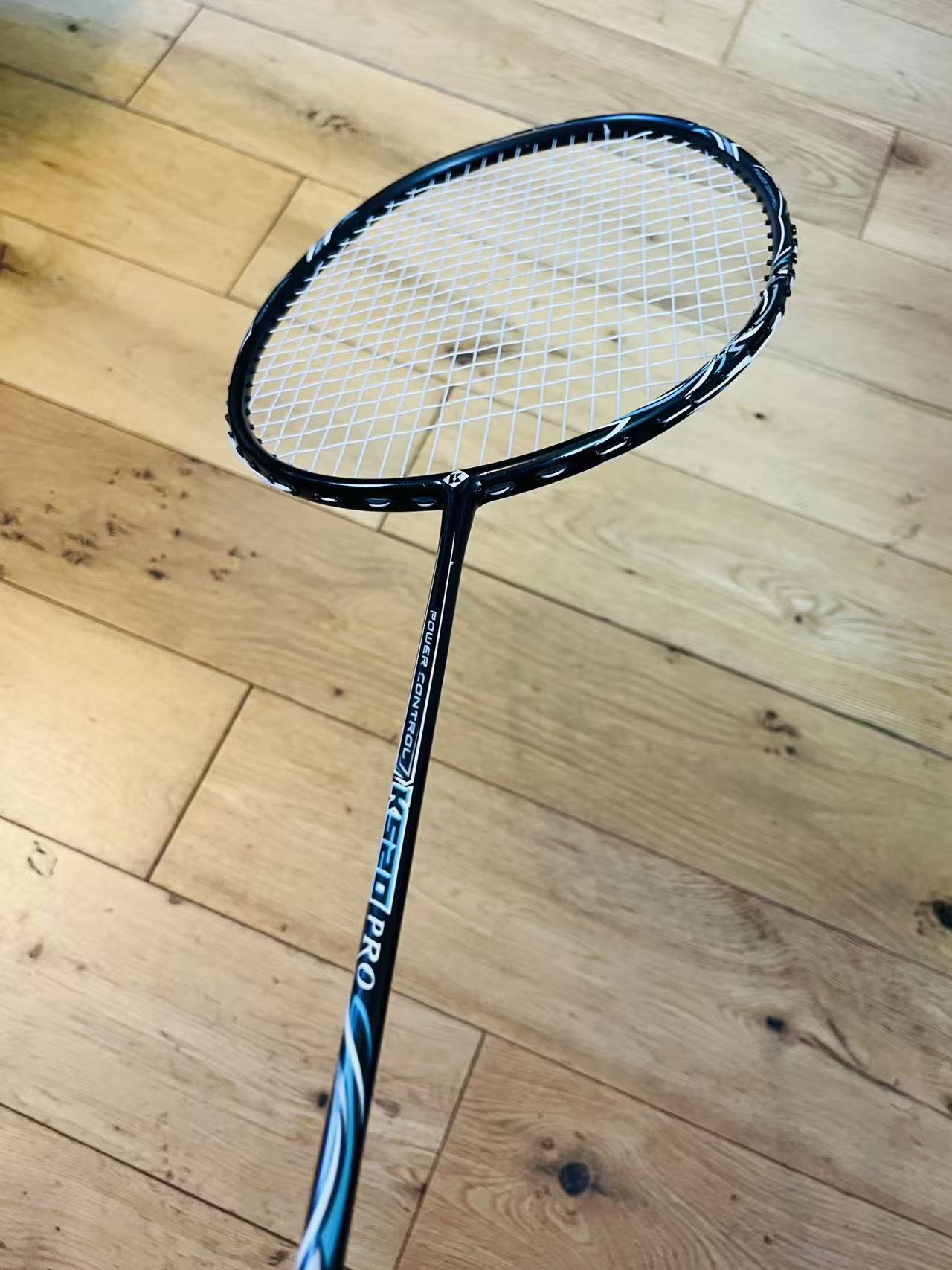 KUMPOO used carbon fiber badminton racket 4U strung 24 lbs(max 28lbs)