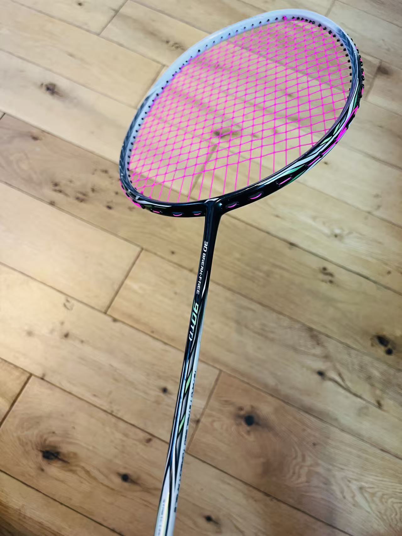 Li-Ning used 90TD  badminton racket strung 26lbs