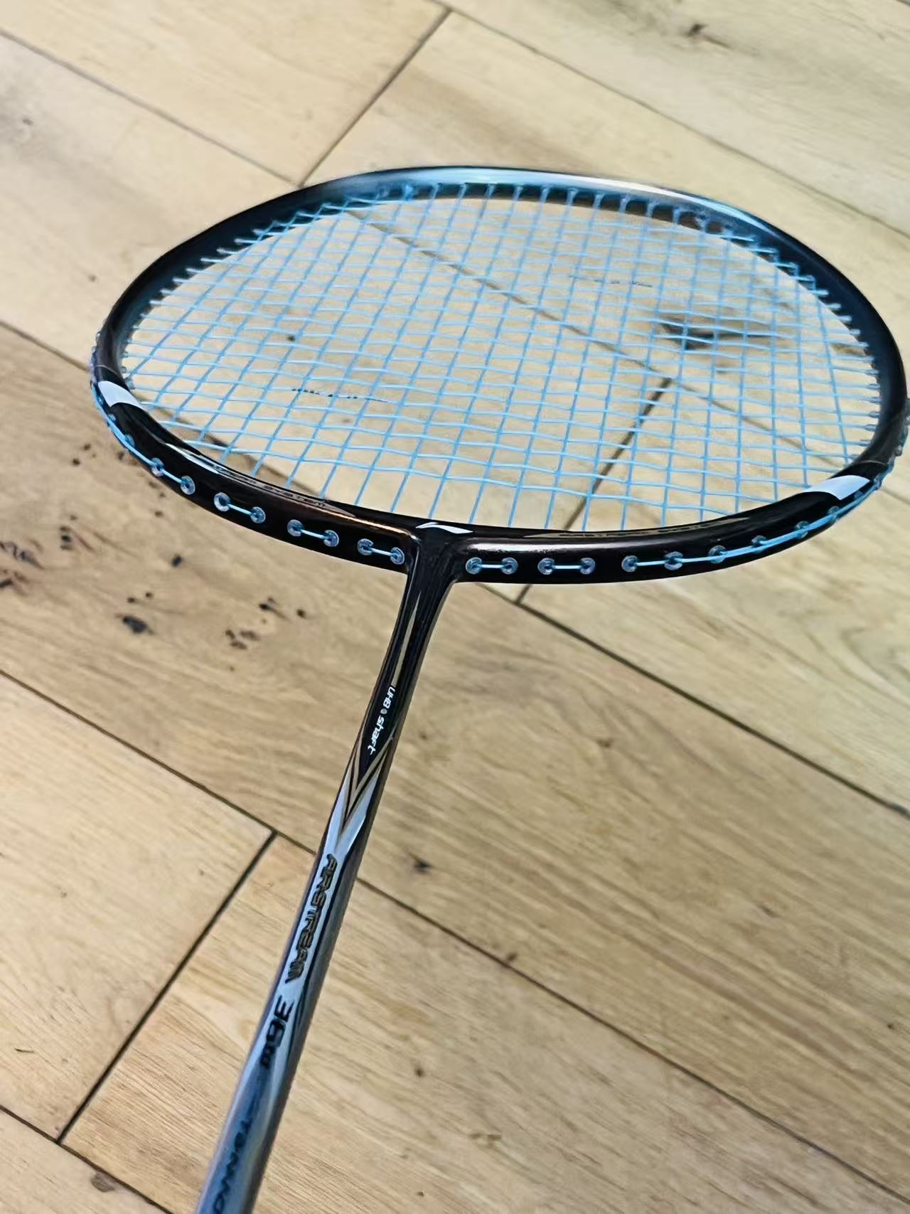 Li-Ning used AIR-STREAM 36TD  badminton racket 4U strung 24lbs