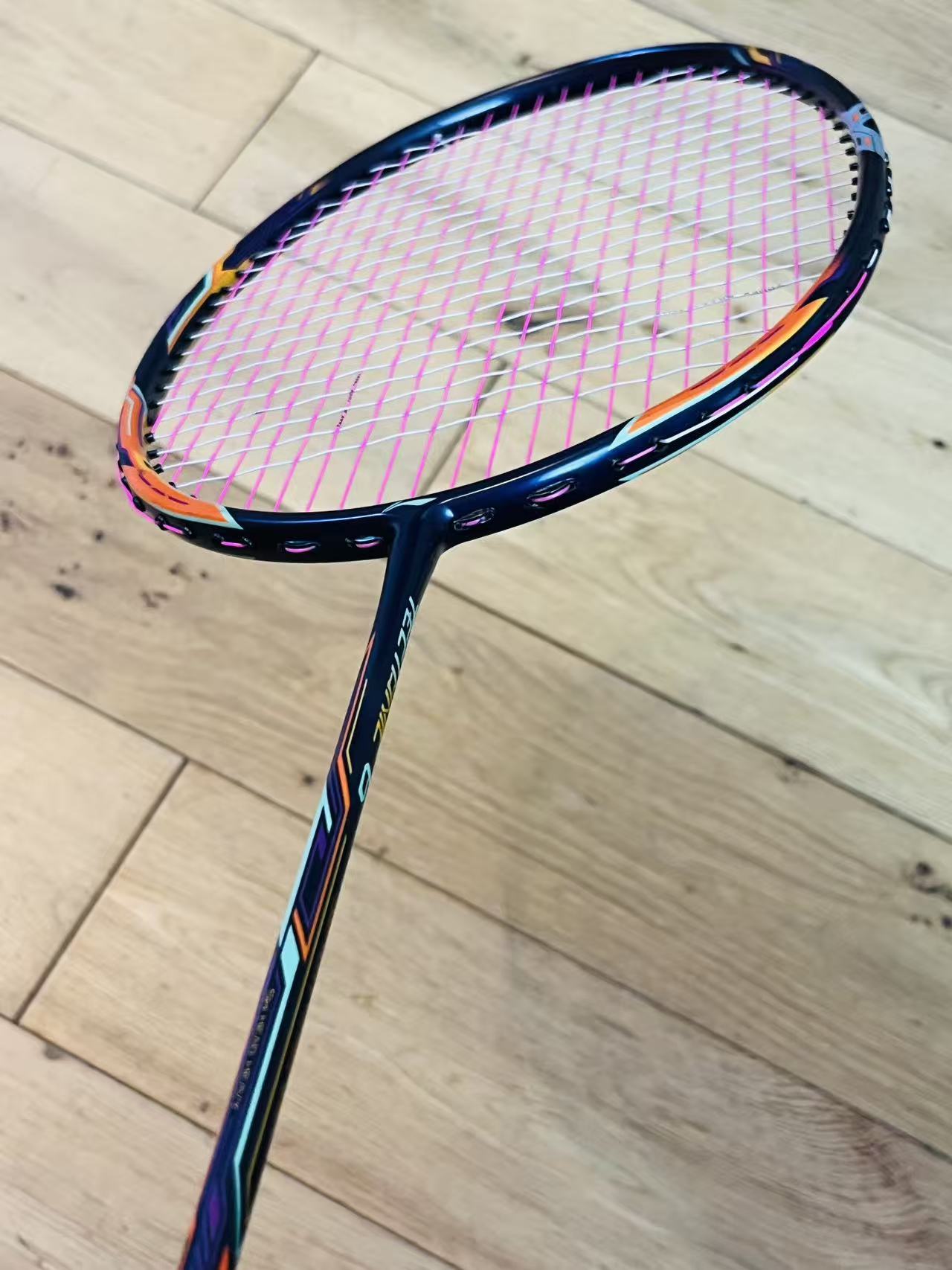 Li-Ning used TECTONIC 6  badminton racket strung 26lbs