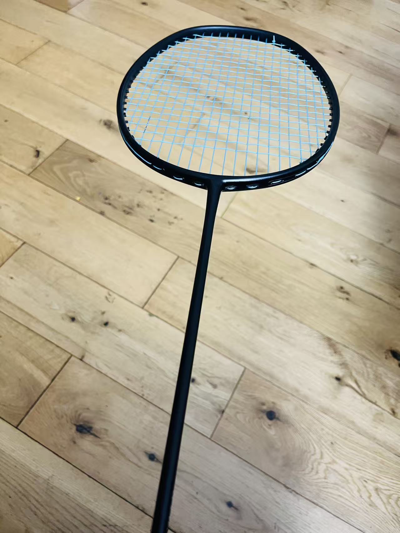 PURE black carbon fiber racket 4U strung 25lbs