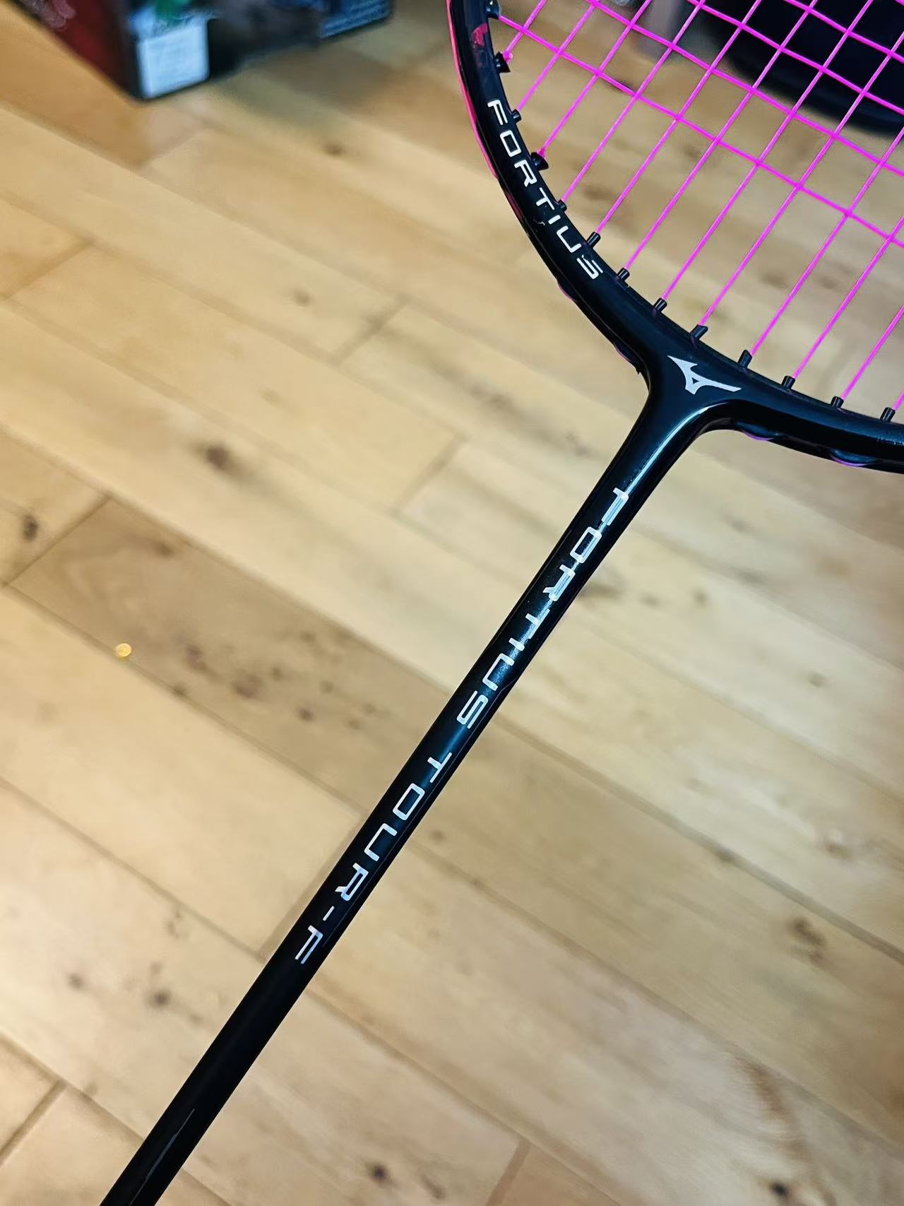 Mizuno Japan brand badminton racket 4U strung 25lbs(max 27lbs)