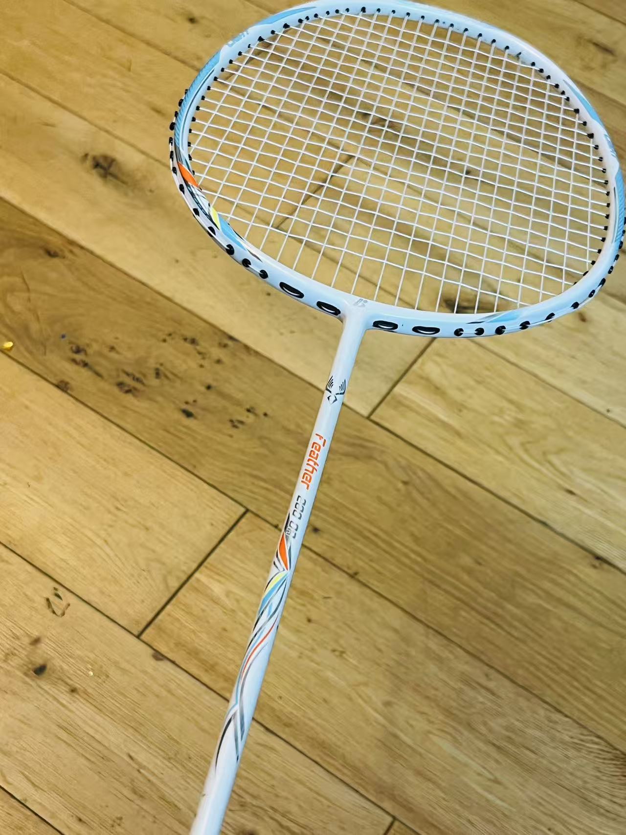 Bonny brand carbon fiber badminton racket strung