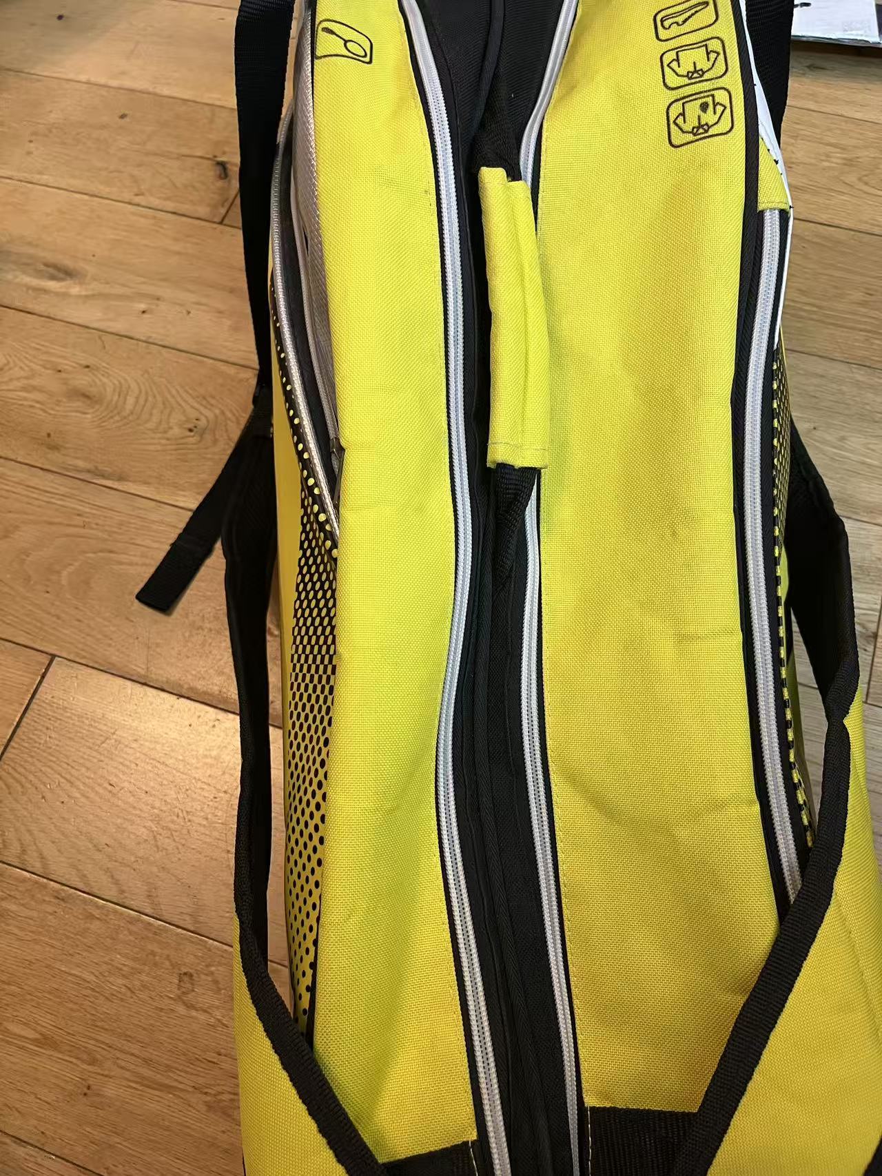 Used Extra-large Victor brand badminton bag  85%new