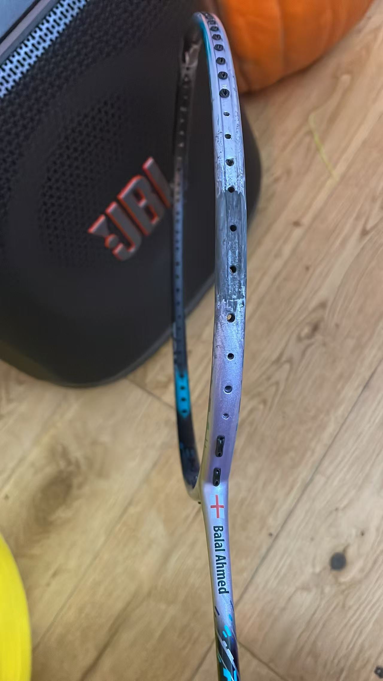 Broken racket's frame welding