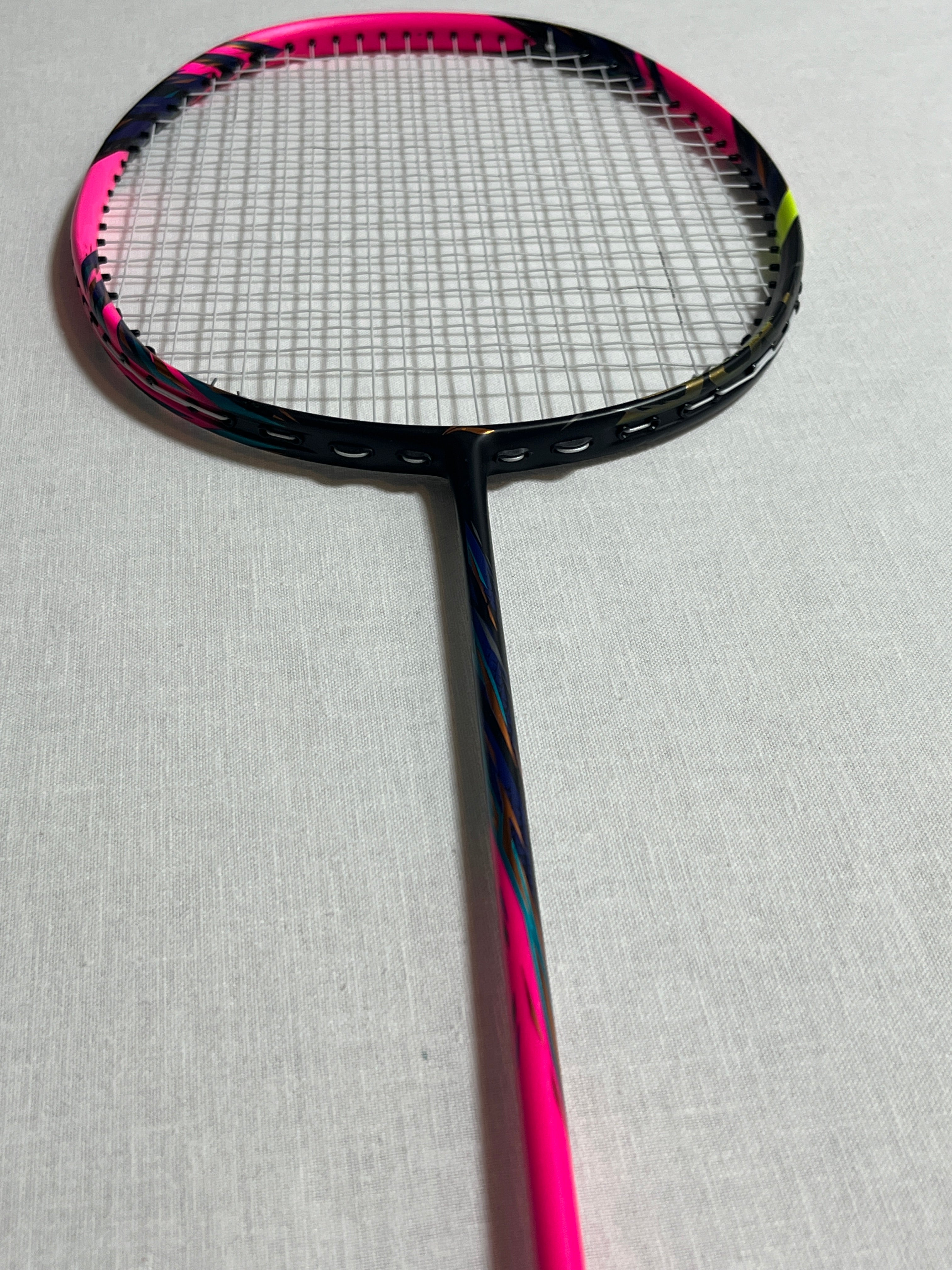 Li-Ning used BLADEX 900 badminton racket 4UG6 strung 26lbs