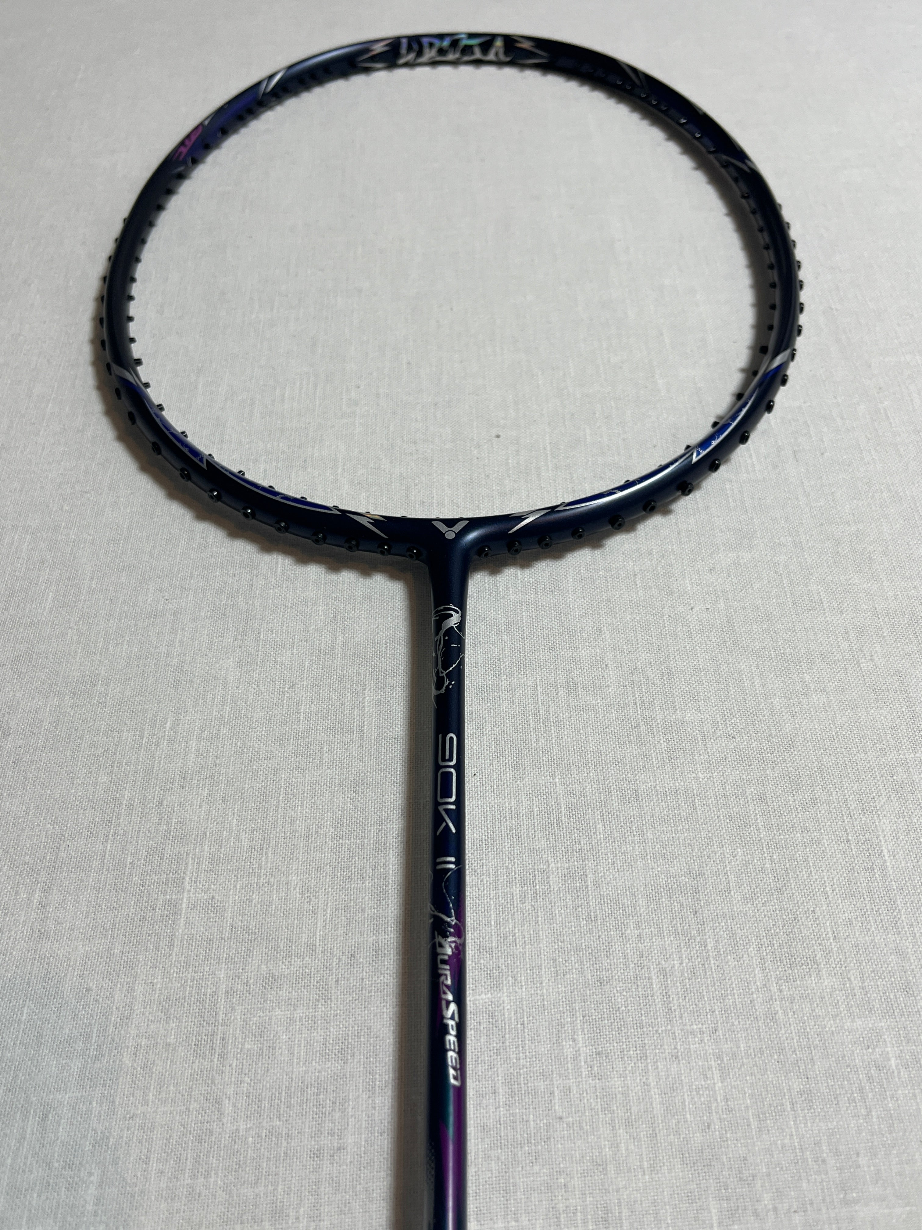 VICTOR AURASPEED 90K  used badminton racket 4UG5 unstrung
