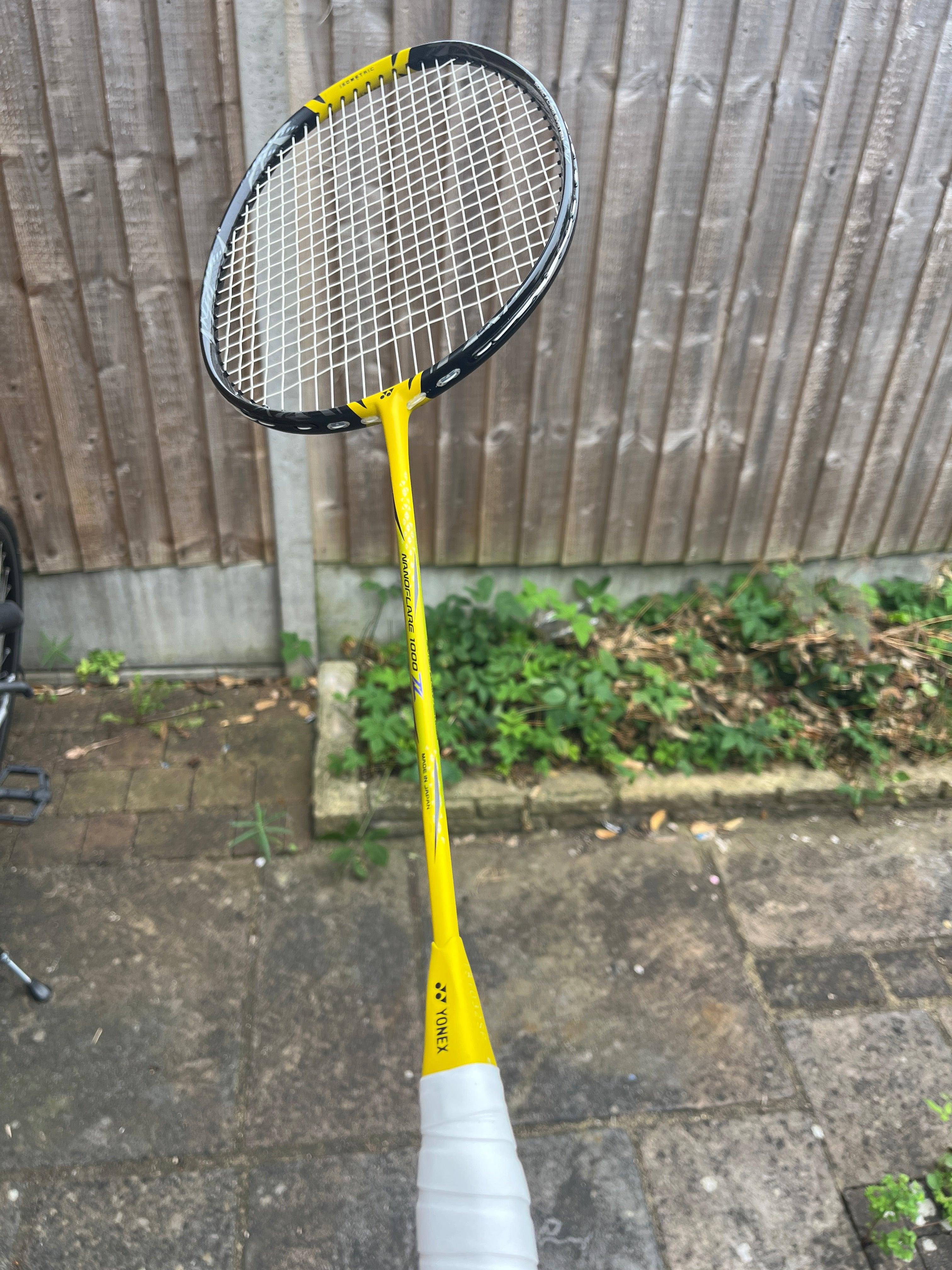 Yonex used Nanoflare 1000Z  badminton racket 4U strung 26lbs